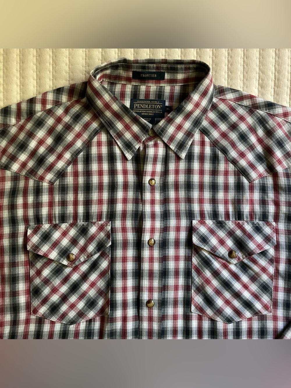 Pendleton Frontier Long Sleeve Pearl Snap Western Shirt Men’s XL Black Red Plaid